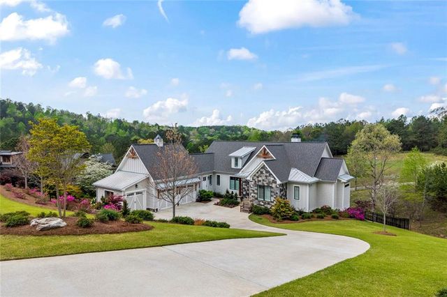 1634 Currahee Club Drive, Toccoa, GA 30577