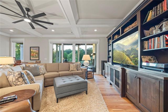 1634 Currahee Club Drive, Toccoa, GA 30577