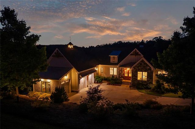 1634 Currahee Club Drive, Toccoa, GA 30577