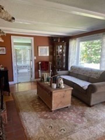 374 Wilbraham Road, Hampden, MA 01036