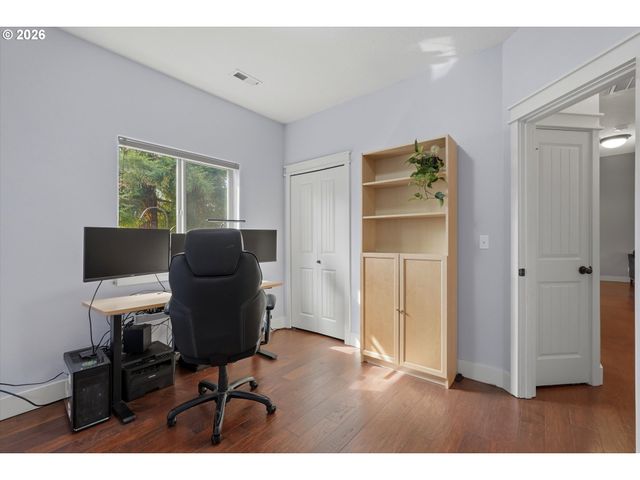 585 S DONNA Dr, Newberg, OR 97132