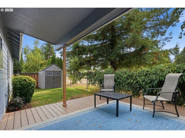 585 S DONNA Dr, Newberg, OR 97132