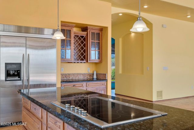 38 Avenida de las Naciones, Rio Rico, AZ 85648