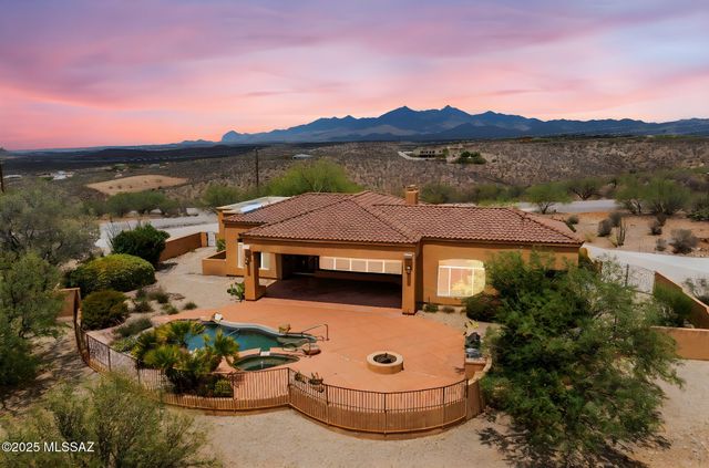 38 Avenida de las Naciones, Rio Rico, AZ 85648