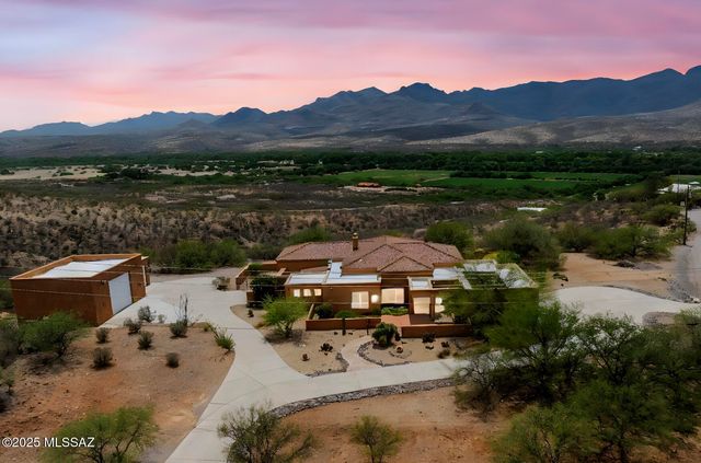 38 Avenida de las Naciones, Rio Rico, AZ 85648