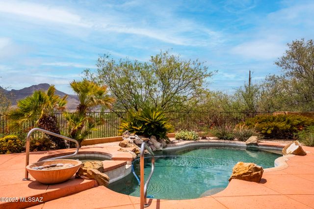 38 Avenida de las Naciones, Rio Rico, AZ 85648