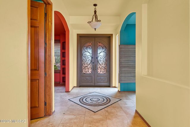 38 Avenida de las Naciones, Rio Rico, AZ 85648