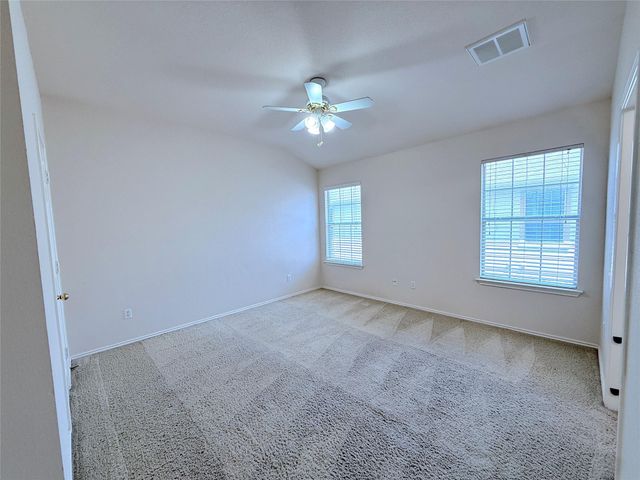 16100 S Great Oaks DR 302, Round Rock, TX 78681
