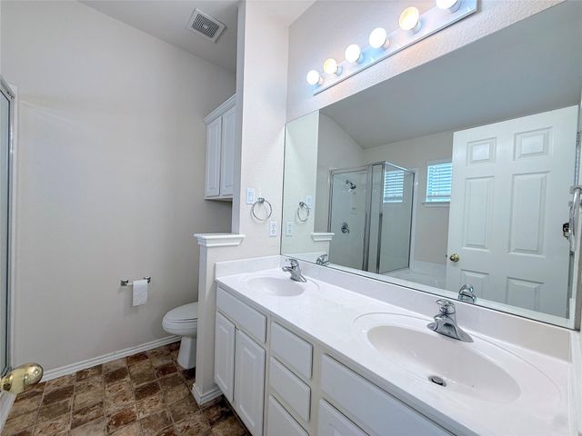 16100 S Great Oaks DR 302, Round Rock, TX 78681