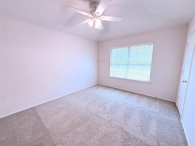 16100 S Great Oaks DR 302, Round Rock, TX 78681