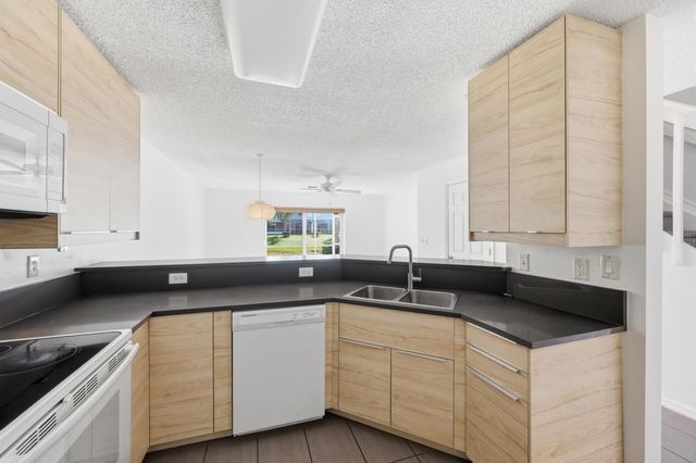 314 Timberwalk Trail, Jupiter, FL 33458