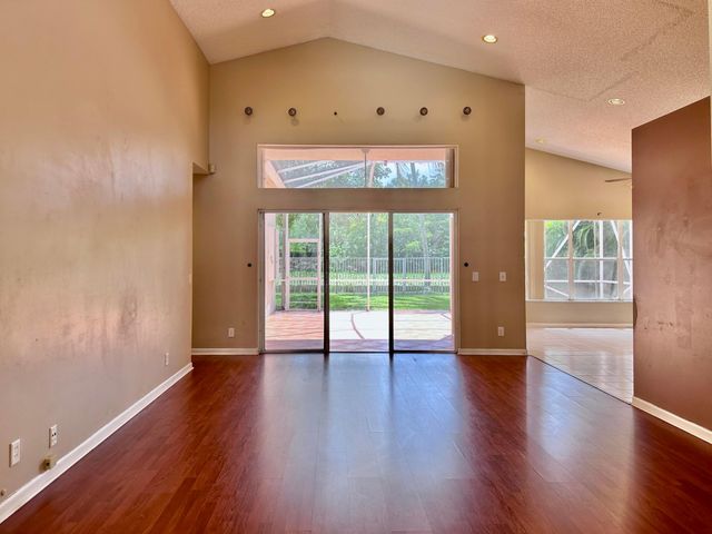 386 Carrington Drive, Weston, FL 33326