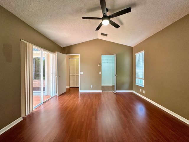 386 Carrington Drive, Weston, FL 33326