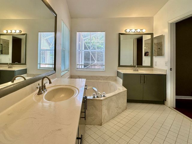 386 Carrington Drive, Weston, FL 33326