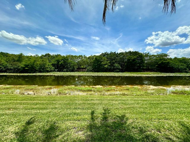 386 Carrington Drive, Weston, FL 33326