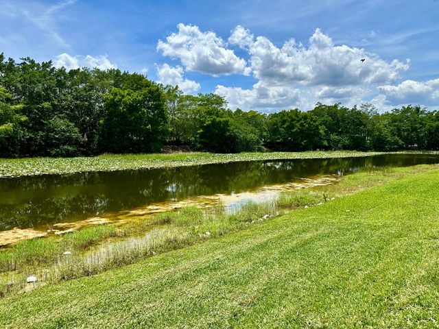 386 Carrington Drive, Weston, FL 33326