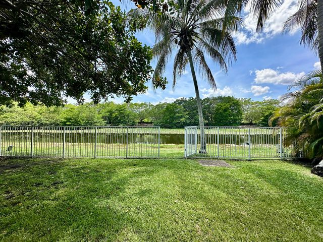 386 Carrington Drive, Weston, FL 33326