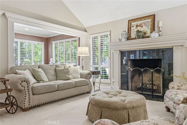 1220 Club View Drive, Bakersfield, CA 93309