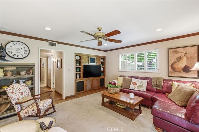 1220 Club View Drive, Bakersfield, CA 93309