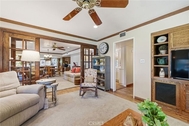 1220 Club View Drive, Bakersfield, CA 93309