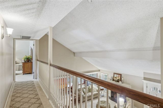 1220 Club View Drive, Bakersfield, CA 93309