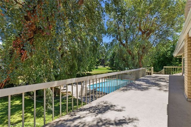 1220 Club View Drive, Bakersfield, CA 93309