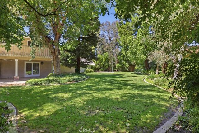 1220 Club View Drive, Bakersfield, CA 93309