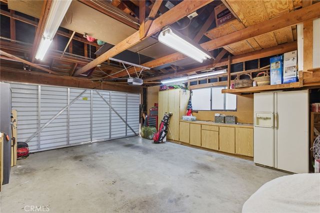 1220 Club View Drive, Bakersfield, CA 93309