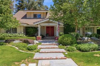 1220 Club View Drive, Bakersfield, CA 93309