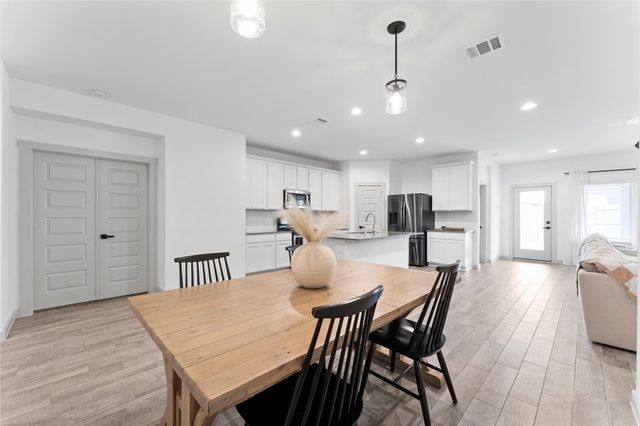 13220 Lago Acero Lane, Texas City, TX 77568