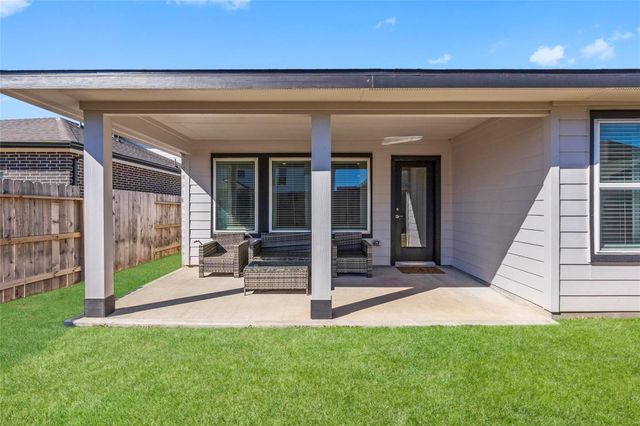 13220 Lago Acero Lane, Texas City, TX 77568