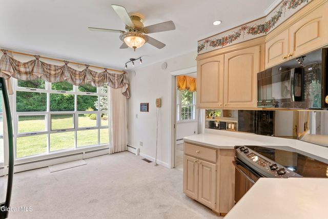 39 Glenridge Road, Glenville, NY 12302