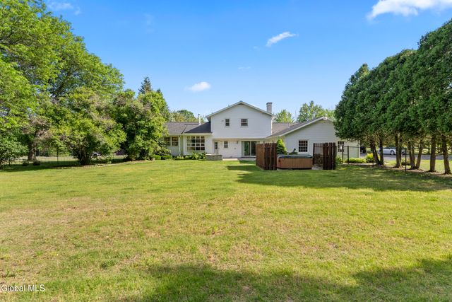 39 Glenridge Road, Glenville, NY 12302