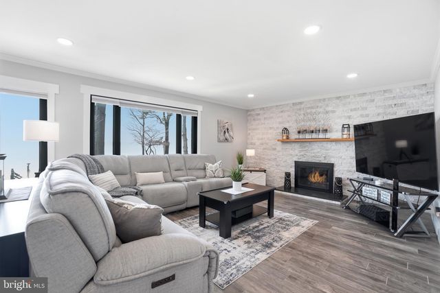 6057 RIVER DR, Lorton, VA 22079