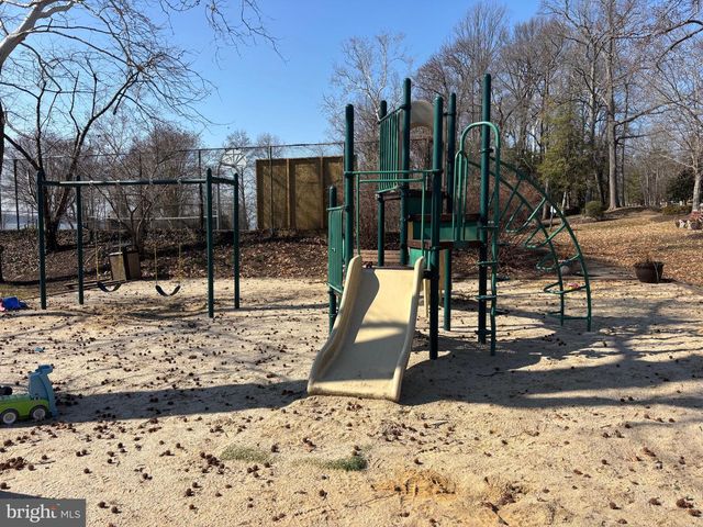 6057 RIVER DR, Lorton, VA 22079