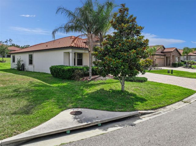 1734 VIA LAGO DRIVE, Lakeland, FL 33810