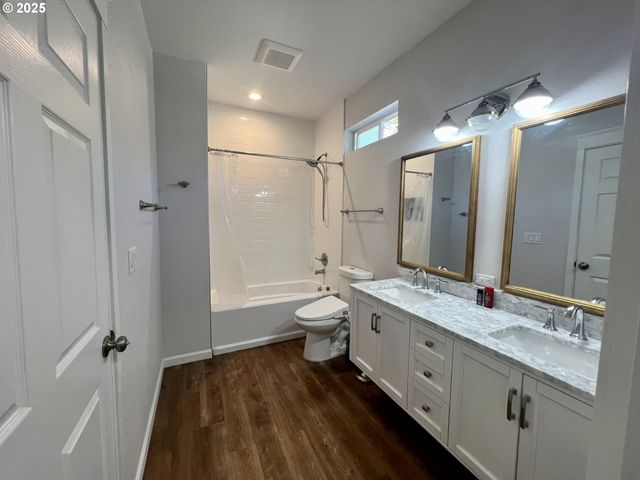611 3RD St, Oregon City, OR 97045