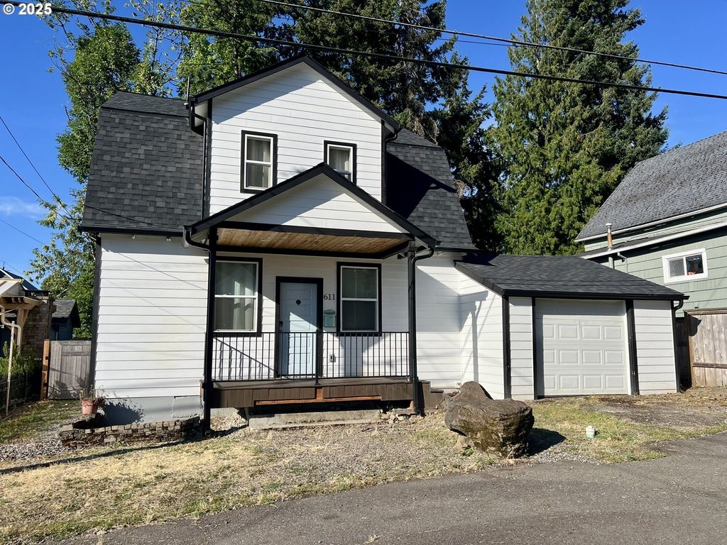 611 3RD St, Oregon City, OR 97045