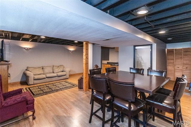 1915 Fox Pointe Drive, Arnold, MO 63010
