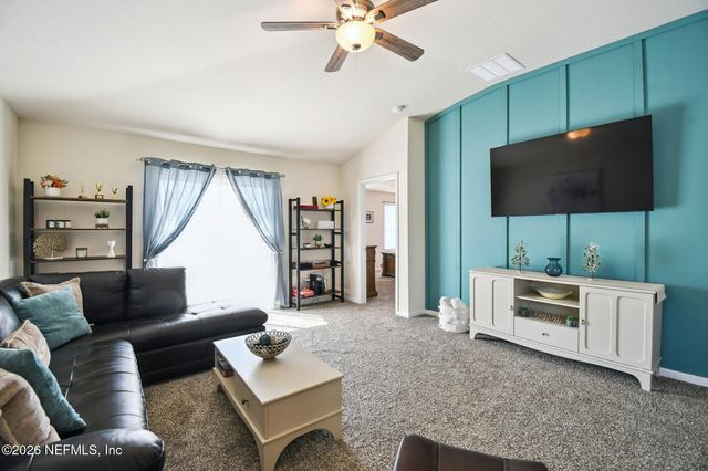 2427 FALLING STAR Lane, Green Cove Springs, FL 32043