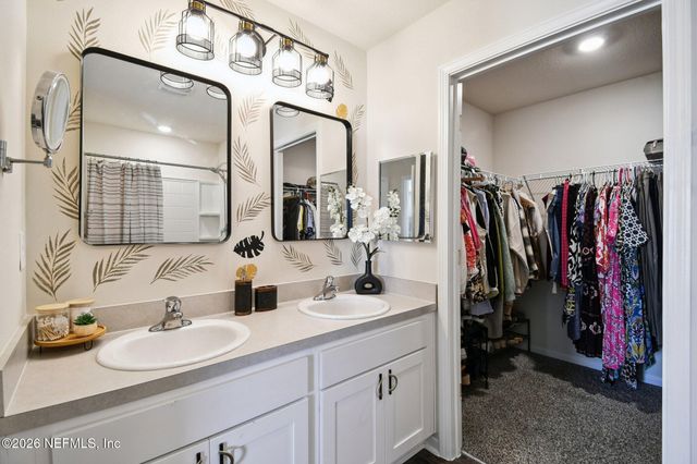 2427 FALLING STAR Lane, Green Cove Springs, FL 32043