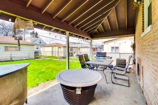 5726 S Neva Avenue, Chicago, IL 60638