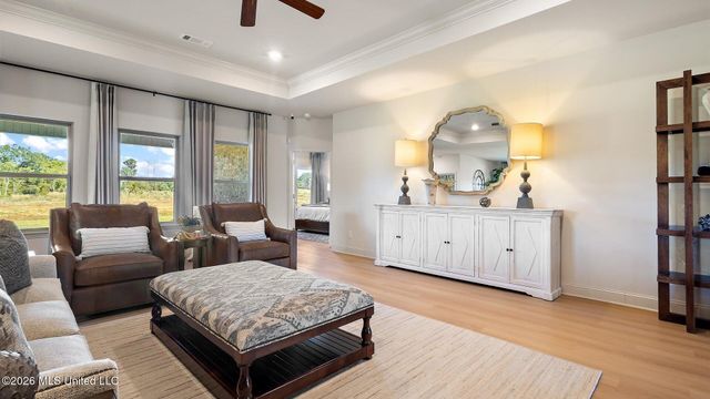 323 Castlewood Circle, Canton, MS 39046