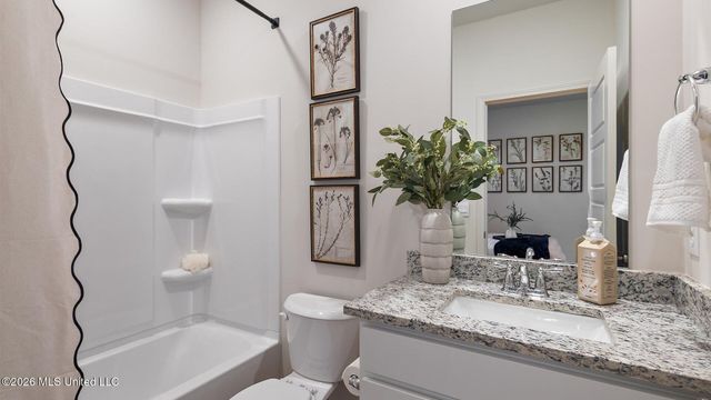 323 Castlewood Circle, Canton, MS 39046