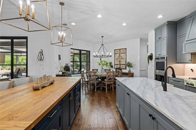 10121 St John Drive, Iola, TX 77861