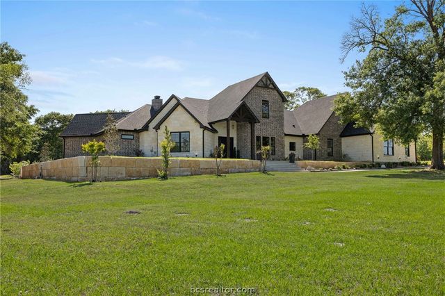 10121 St John Drive, Iola, TX 77861