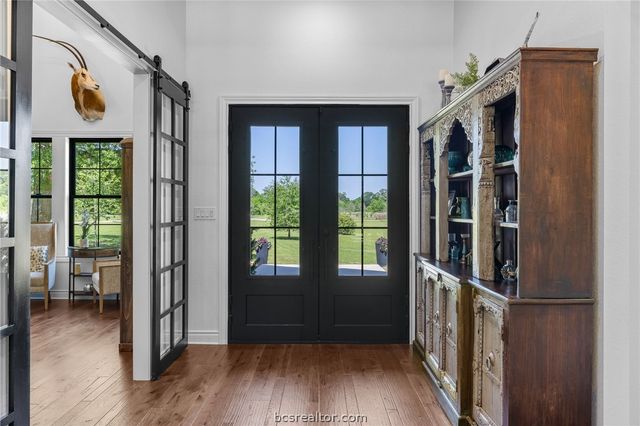 10121 St John Drive, Iola, TX 77861