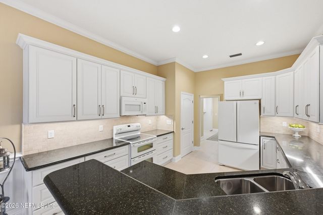 1532 NOTTINGHAM KNOLL Drive, Jacksonville, FL 32225