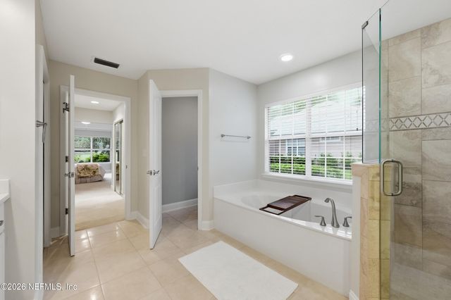 1532 NOTTINGHAM KNOLL Drive, Jacksonville, FL 32225
