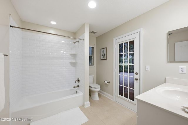 1532 NOTTINGHAM KNOLL Drive, Jacksonville, FL 32225